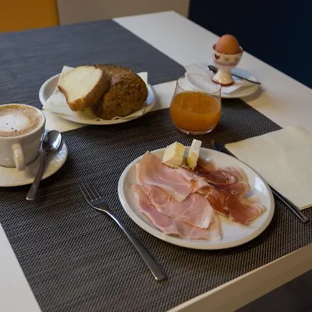 Residenza Al Teatro Hotel 3*