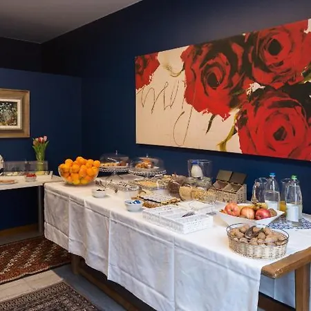 Residenza Al Teatro فندق أوديني